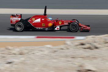 Fernando-Alonso-Ferrari_Test_day1_Bahrain_2014 (2)