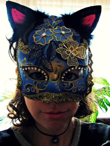 Carnival: kitties and masks