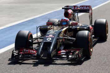 Grosjean-Lotus_Test_day2_Bahrain_2014