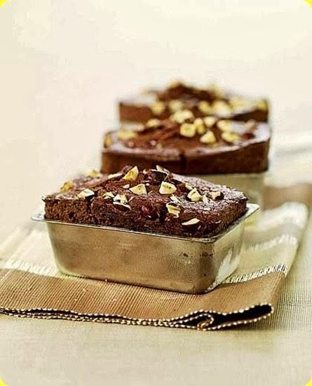 Cake con nocciole e cioccolato