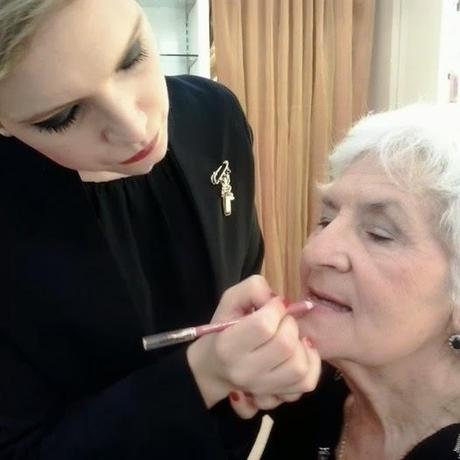 INCONTRO CON EMMA STEFANELLI MAKEUP ARTIST ESTEE LAUDER