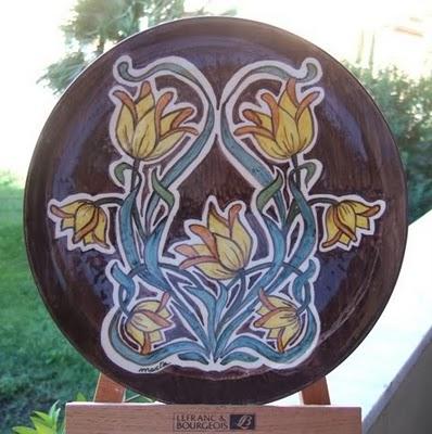 una ceramica al giorno.... piatto con fiori in stile art deco