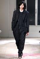 Yohji Yamamoto autunno-inverno 2011-2012 / Yohji Yamamoto fall-winter 2011-2012