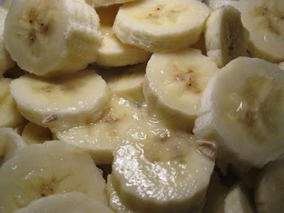 Torta di banane e uvetta