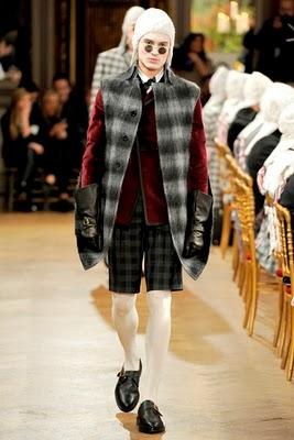 Pacchi di stile con Thom Browne, direttamente da Parigi! Pacchi di stile con Thom Browne, direttamente da Parigi!