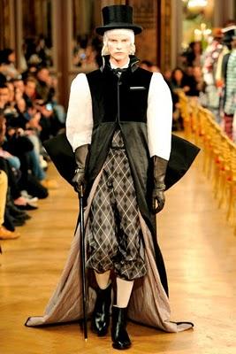 Pacchi di stile con Thom Browne, direttamente da Parigi! Pacchi di stile con Thom Browne, direttamente da Parigi!