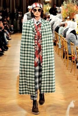 Pacchi di stile con Thom Browne, direttamente da Parigi! Pacchi di stile con Thom Browne, direttamente da Parigi!