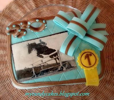 Memory box cake