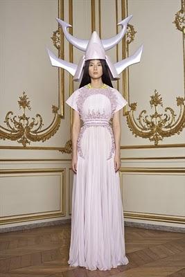 Paris Haute Couture: Givenchy S/S 2011