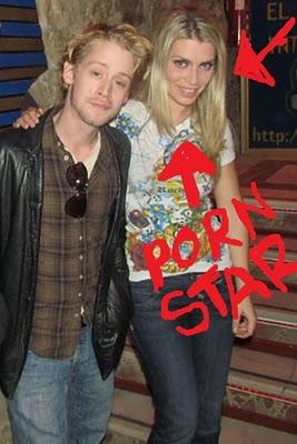 SPOTTED : Macaulay Culkin is Dating a Porn Star !!