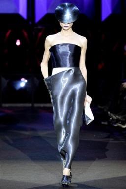 Giorgio Armani Privé Haute Couture Spring 2011