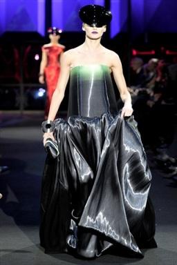 Giorgio Armani Privé Haute Couture Spring 2011