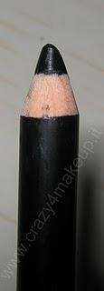 Review: Essence Black Mania carbon black gloss eye pencil