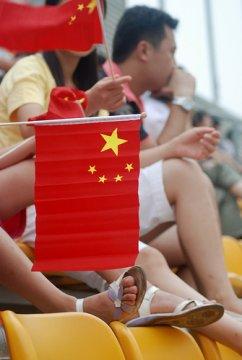 Cina: la celebrazione di un matrimonio gay simbolico smuove un po' la discussione sui media