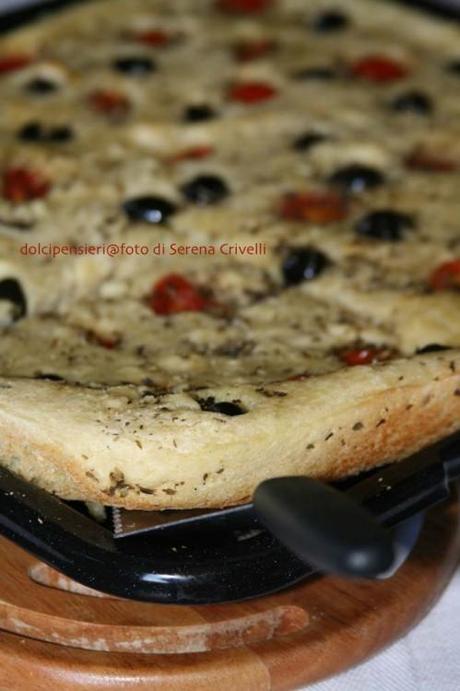 FOCACCIA PUGLIESE