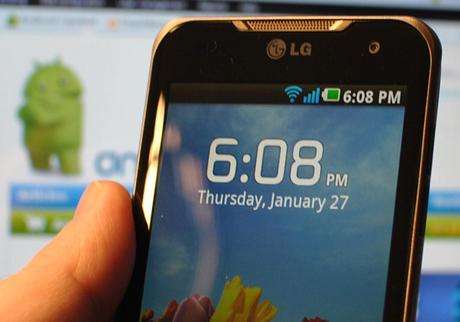  LG Optimus Dual: scarica gli sfondi, i live wallpaper e le suonerie originali