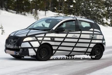 Foto spia delle nuova Lancia Y