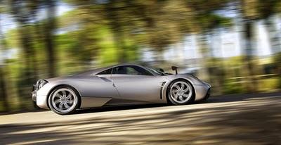 Pagani Huayra- Photos and Videos HD 2011