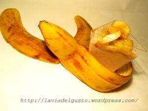 Mousse di banane & banane caramellate con zucchero di canna e rum