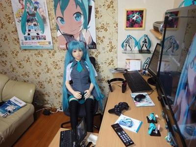 hatsune-miku-doll