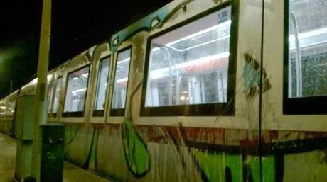 L'opera continua e specifica di devastazione della Metro A. Decine di milioni di euro di danni per far divertire quattro ragazzini