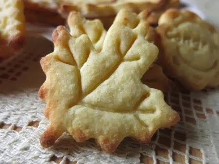 Biscottini al Limone e Vaniglia ma....con gli stampini magici