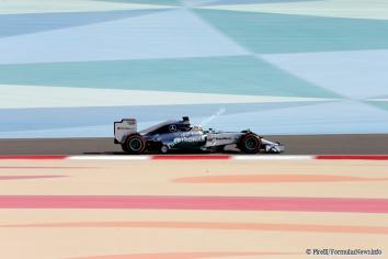 Lewis Hamilton (Mercedes) on track in Bahrain with P Zero Orange hard tyres