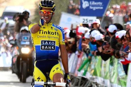 Contador dà spettacolo, scatta in salita e vince la 4a tappa della Volta Algarve