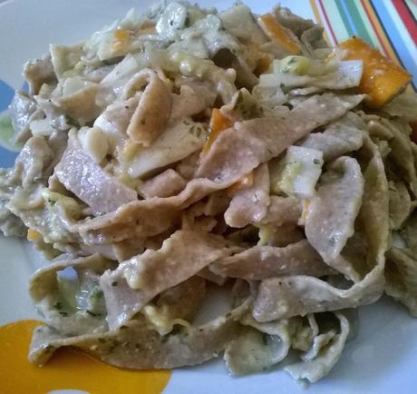 TAGLIATELLE INTEGRALI AL PESTO DI CARCIOFI,MELA E POLPA DI GRANCHIO