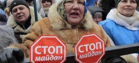 1392396348002 AP Ukraine Protest