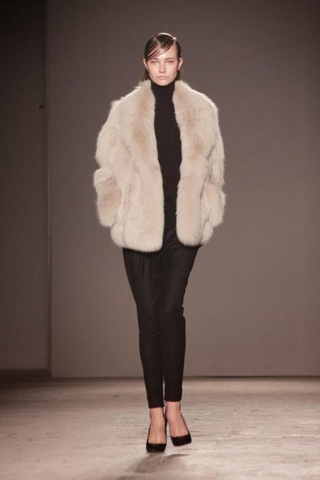 Milano Moda Donna: Cristiano Burani A/I 2014-15