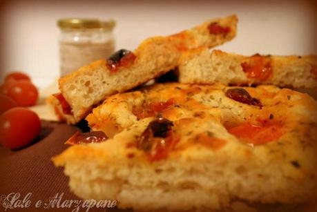 FOCACCIA BARESE CON LIEVITO MADRE