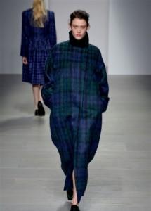 J-JS-Lee-London-Fashion-Week-AI-2014-2015-mamme-a-spillo