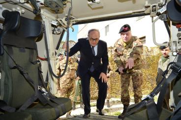 Bari/ Esercito Italiano. Il Prefetto di Bari in visita al Comando Brigata “Pinerolo”