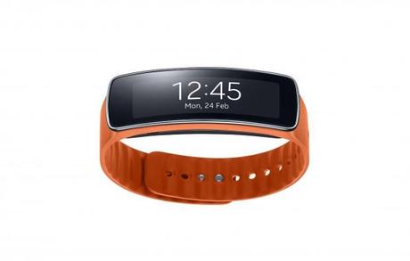 Gear Fit Orange 04 620x396 Samsung Gear Fit: ecco il braccialetto di Samsung dedicato al fitness | MWC 2014