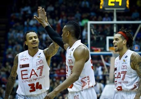 Milano da sola in vetta, Cantù aggancia Brindisi