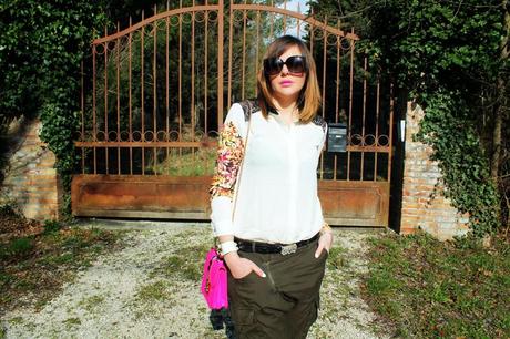 Outfit: pizzo, fiori e borchie