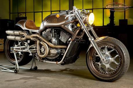 Harley-Davidson V-Rod cafè racer by Dr. mechanik