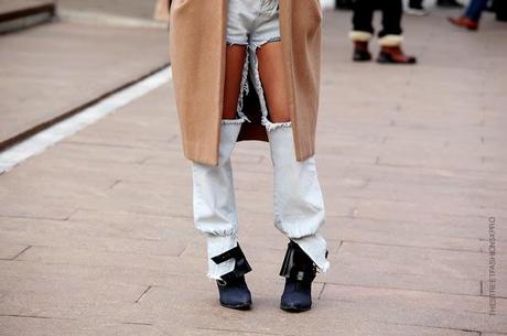 In the Street...Jeans strappati...For vogue.it