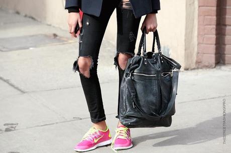 In the Street...Jeans strappati...For vogue.it