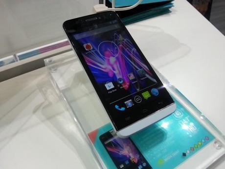 20140225 162803 600x450 Wiko Wax: Foto e Video Dello Smartphone con Tegra 4i news  wiko wx tegra 4i Smartphone MWC 2014 android 