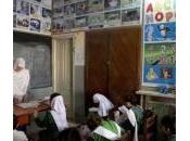 Pakistan, lezioni educazione sessuale scuola pericoli polemiche