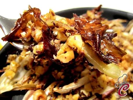 Radicchio gratinato con tofu e nocciole: il piacevole gioco di contrasti tra sapori e consistenze