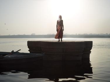 Uomini santi dell’India nei ritratti sorprendenti del fotografo Joey L