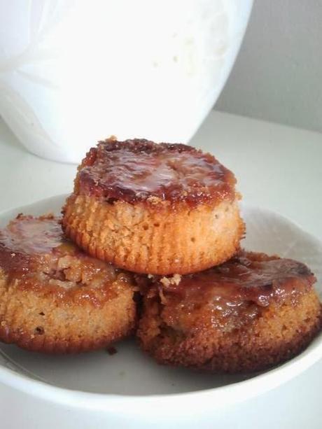 Mini Upsidedown Cupcakes d'avena con top di banana