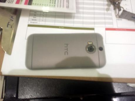 2yknait HTC All New One   4 foto di un prototipo avanzato