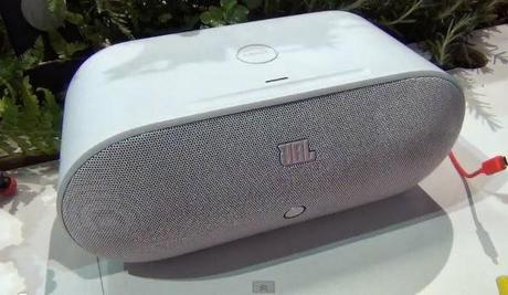 Video recensione del JBL PowerUp for Nokia con supporto NFC.