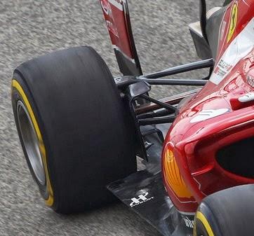 Test Jerez: Ferrrai F14 T con modifiche all'estrattore e alla prese dei freni