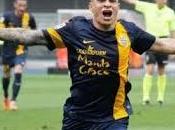 Hellas Verona; Barcellona vuole Iturbe.