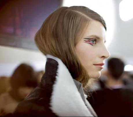 a anthony-vaccarello-rtw-fw2014-backstage-02_194405577471_jpg_carousel_parties